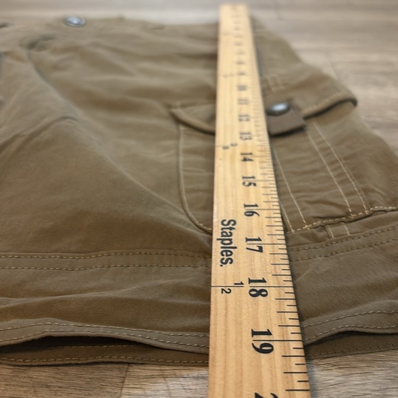 Kuhl Women’s Casual tan/khaki Hiking Shorts with pockets Sz 4 - Picture 4 of 9